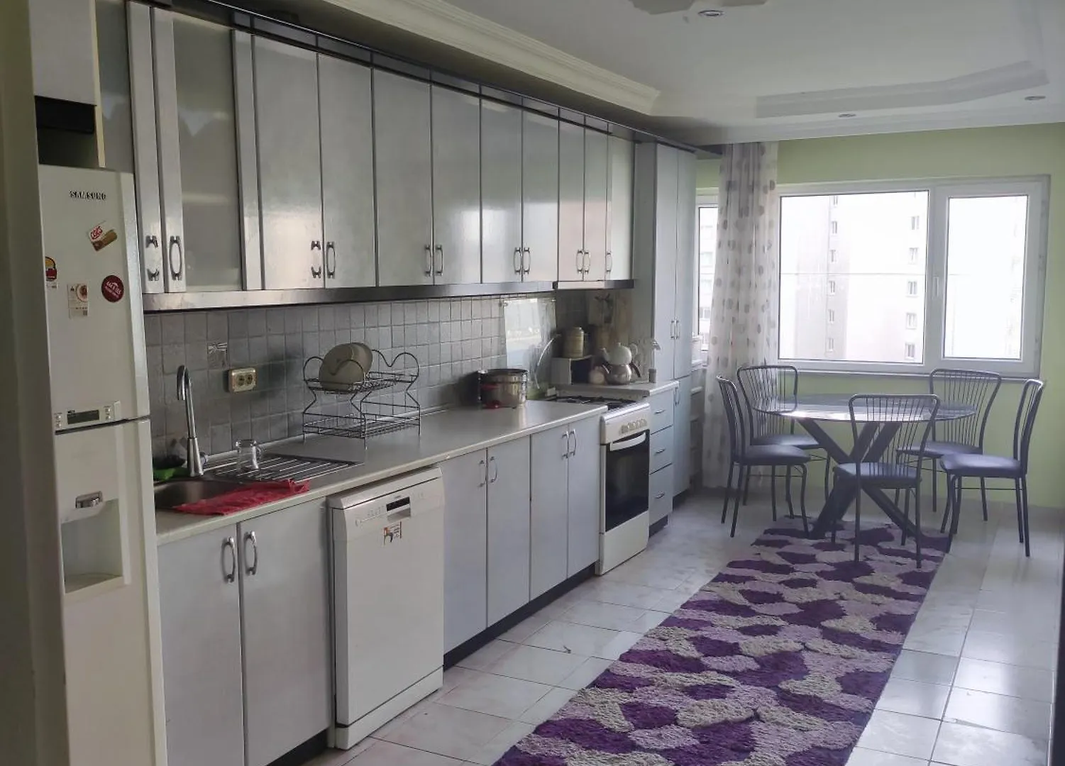 Beylikduezue Boelgesinde Ferah Bir Site Ici Konut Apartment Istanbul